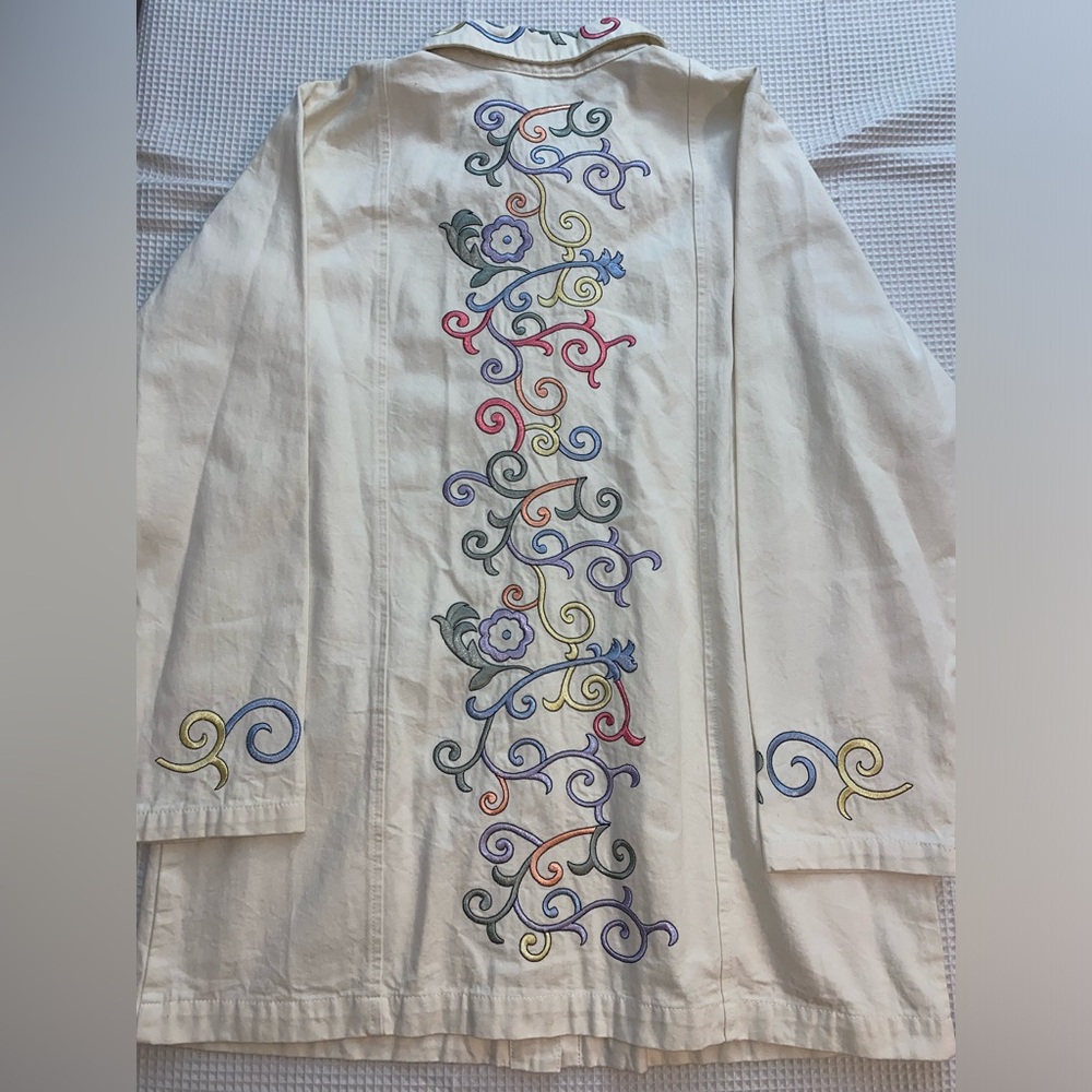 NWT Denim & Co Women’s Beige Painter Jacket Size Medium Pastel Floral Embroidery - Picture 10 of 11